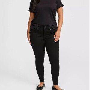 TORRID Black Jeans Super Soft Jegging 22W SHORT NWOT